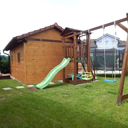 Apartmany Andrea Breclav Bagian luar foto