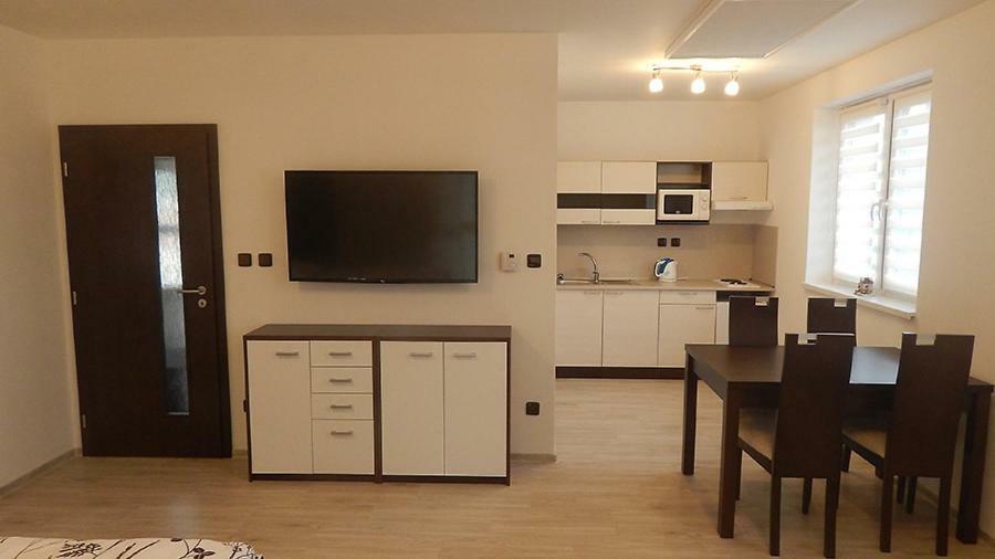 Apartmany Andrea Breclav Bagian luar foto